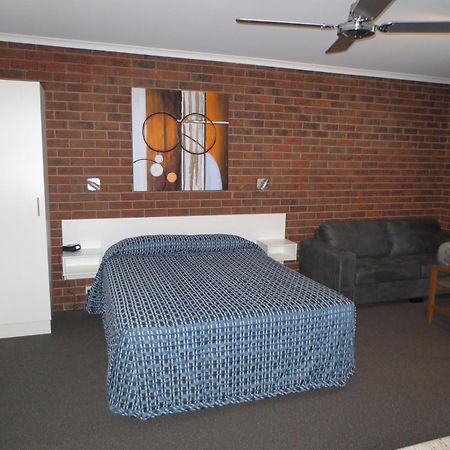 Tocumwal Golf Resort Buitenkant foto