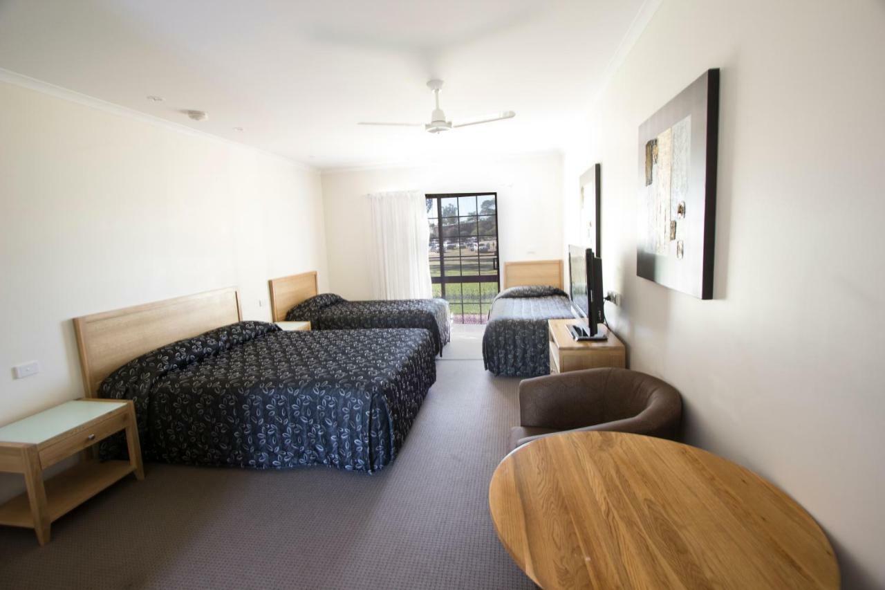 Tocumwal Golf Resort Buitenkant foto